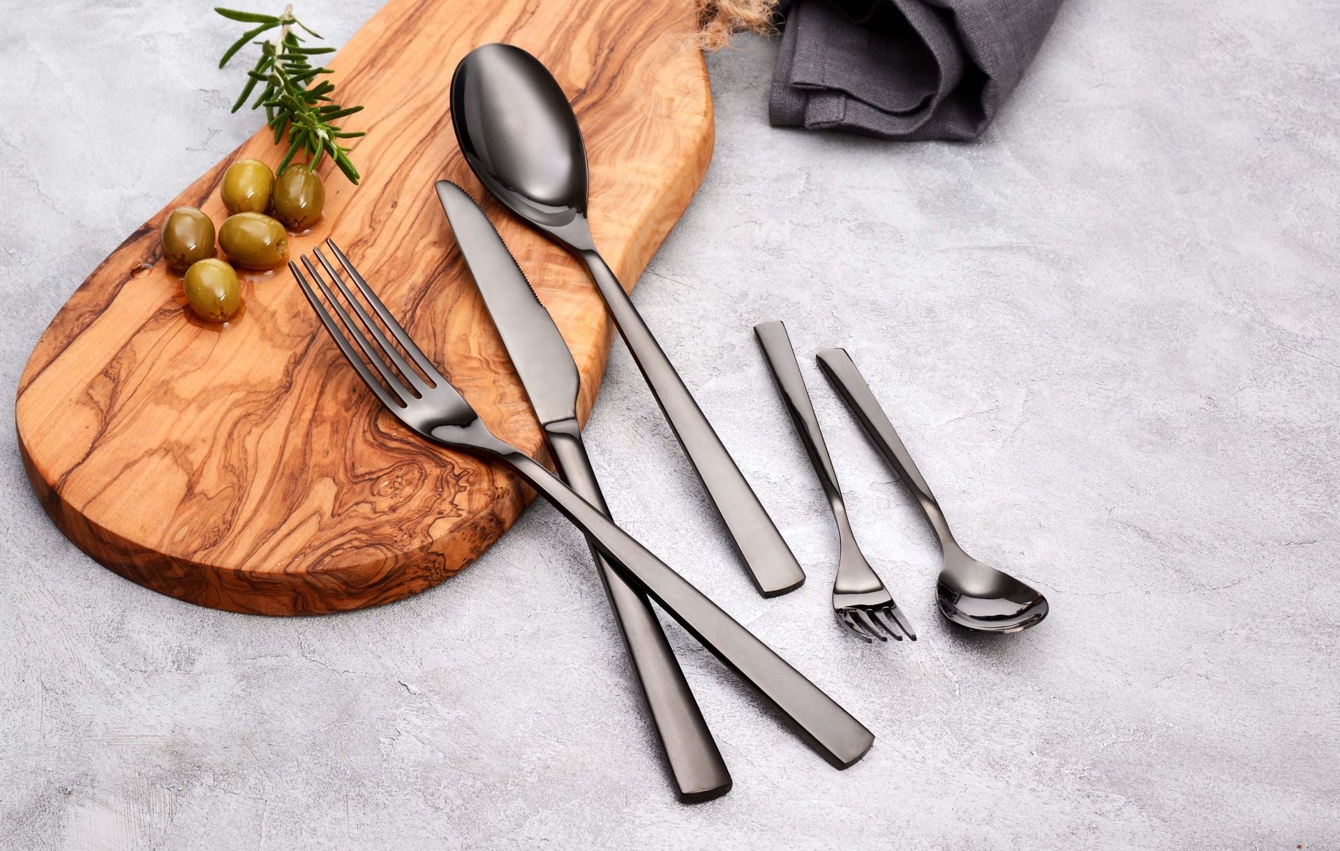 Schwarzes Besteck - Set Black Elegance