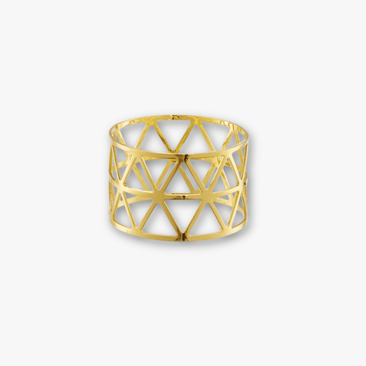 Goldener Serviettenring mit geometrischem Gittermuster, freigestellt